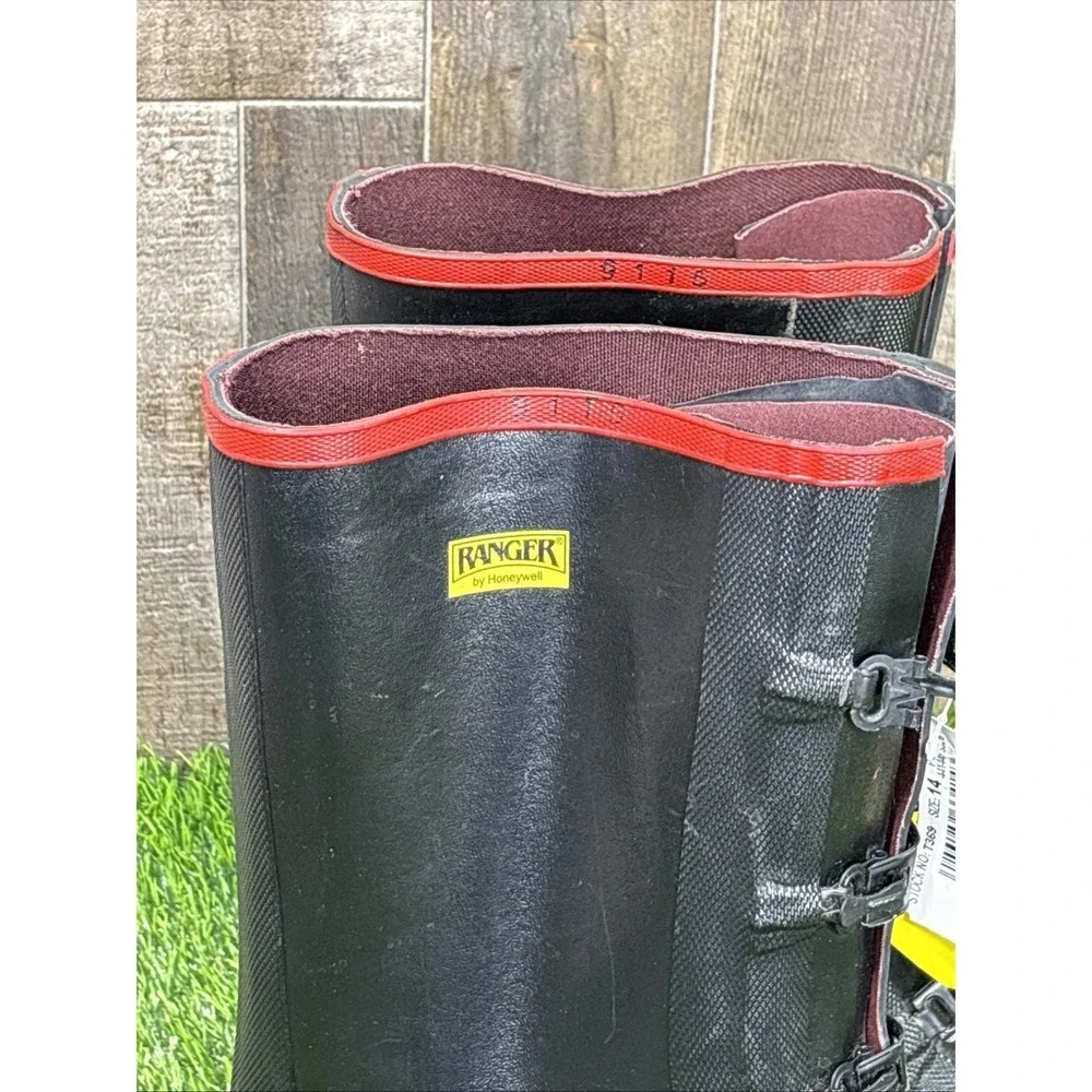Men's Black Rain & Snow Boots with Red Trim. Nwt